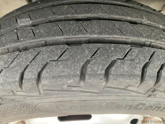 High top van Ford Transit 280 Van - L2 H2