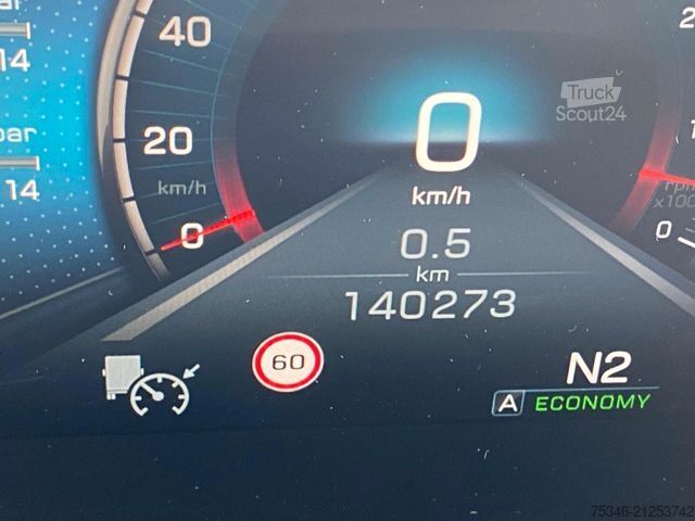 Speciallastbil MERCEDES-BENZ 2540Pritsche7,00m/KranHiab118/Lenkachse/NL13,9to