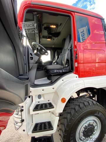 Spezial-LKW MAN TGM 18.250 4x4 BB/Fahrgestell/3-Sitze/Neu