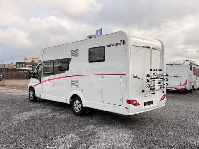 Semi-integrated camper SUNLIGHT T 67 *d*