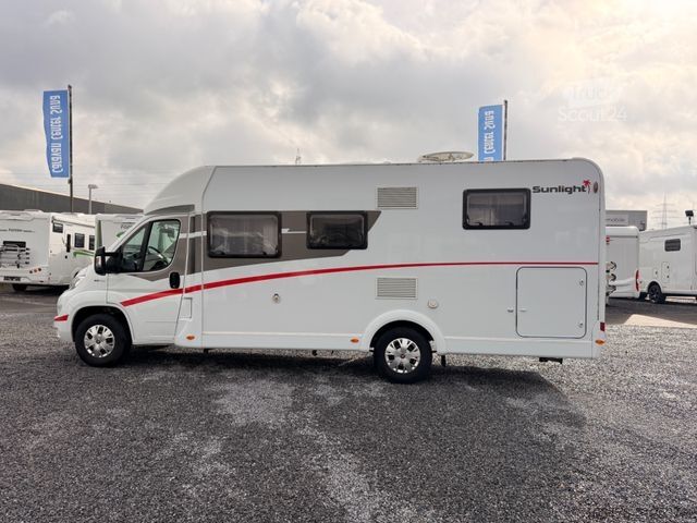Semi-integrated camper SUNLIGHT T 67 *d*