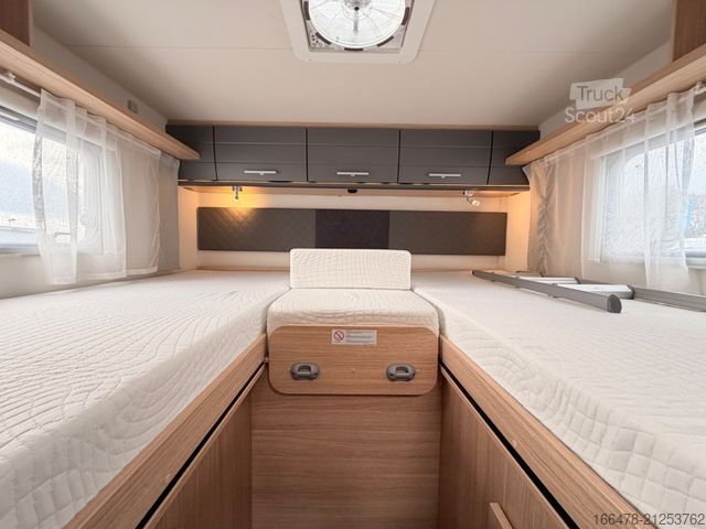 Semi-integrated camper SUNLIGHT T 67 *d*