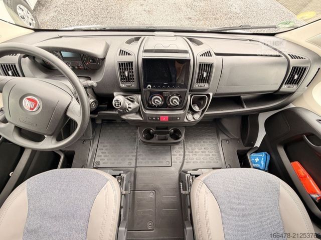 Semi-integrated camper SUNLIGHT T 67 *d*