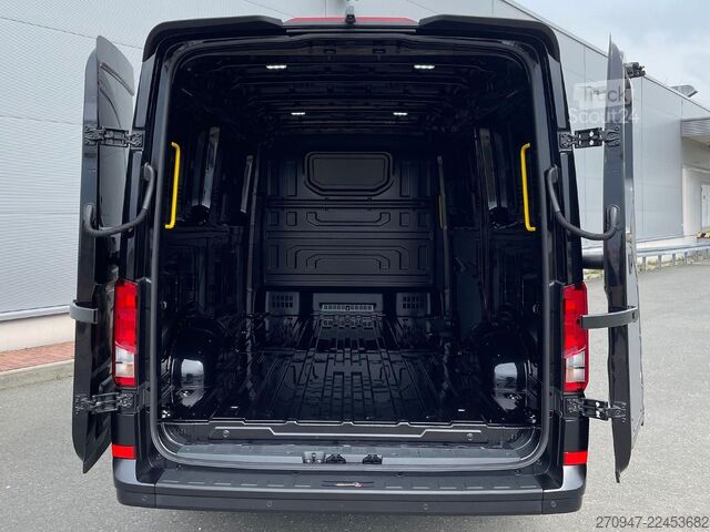 Vans ar augstu jumtu MAN TGE 3.200 L3H2 Kasten 4x4 Individual S ACC STHZ