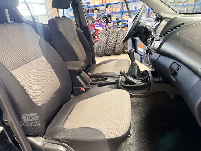 Βαν MITSUBISHI L200 4x4 Doka 2.5 DI-D Work Edition 1. Hand