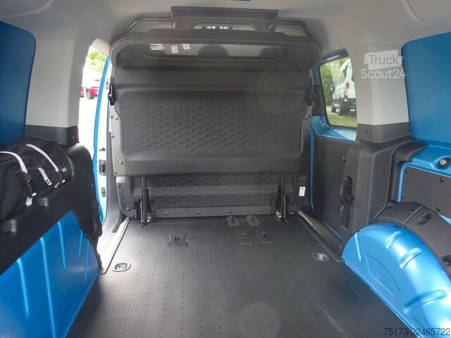 Panelová dodávka FORD Transit Connect L2 FlexCab Active AT AHK Stndhz