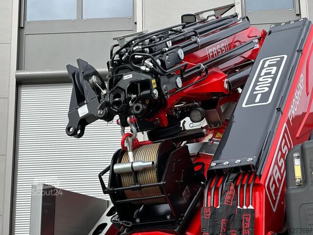 Tovornjak z žerjavom Volvo FH 500 8x4 Pritsche mit Fassi F905R.2.7 + JIB