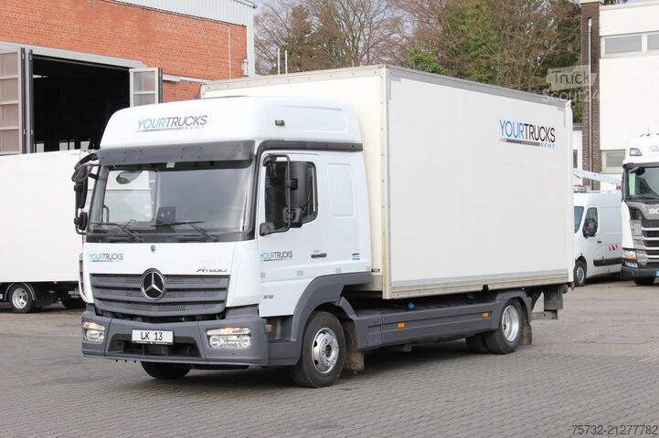 Transporter mit Koffer Mercedes-Benz Atego  818 Koffer Schlafkabine Laderbordwand