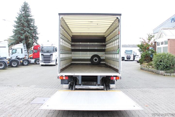 Transporter mit Koffer Mercedes-Benz Atego  818 Koffer Schlafkabine Laderbordwand
