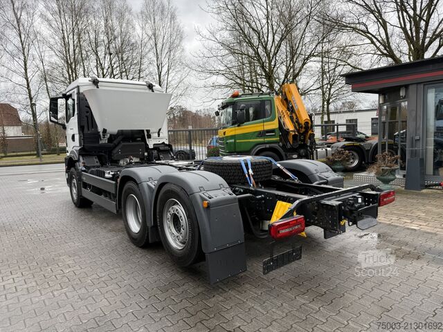 Châssis de camion MAN TGS 26.330 6X2-4 BL Neu/ New