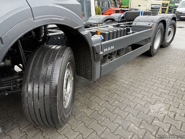 Châssis de camion MAN TGS 26.330 6X2-4 BL Neu/ New