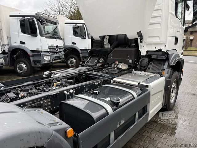 Châssis de camion MAN TGS 26.330 6X2-4 BL Neu/ New