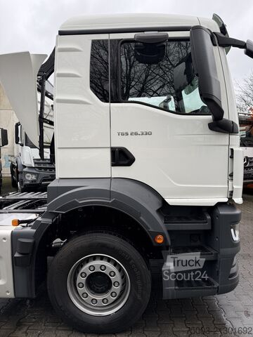 Châssis de camion MAN TGS 26.330 6X2-4 BL Neu/ New