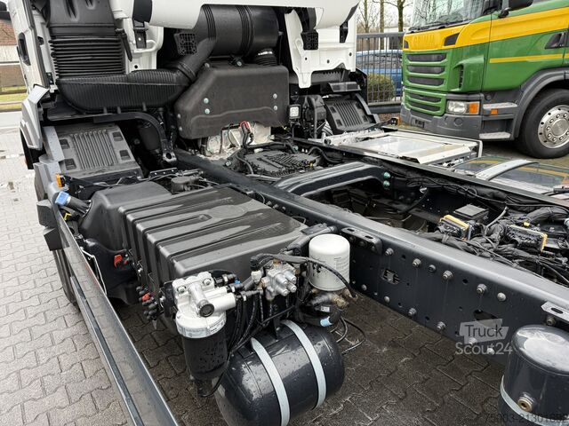 Châssis de camion MAN TGS 26.330 6X2-4 BL Neu/ New