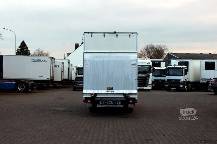 Fourgon tôlé Iveco Daily 35C180 Hi-Matic Koffer  LBW  Luftfederung