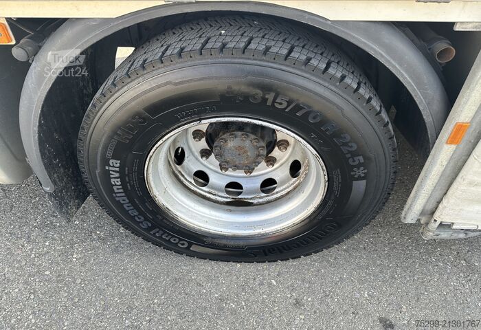 Camion cu platformă și prelată Renault Premium 370 4x2 PK 18002-EH / Swiss-Vehicle