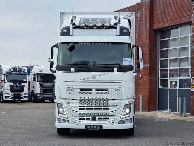 Gekoeld/bevroren transport Volvo FH 13.500 Globetrotter XL 6x2 - Carrier Frigo B...