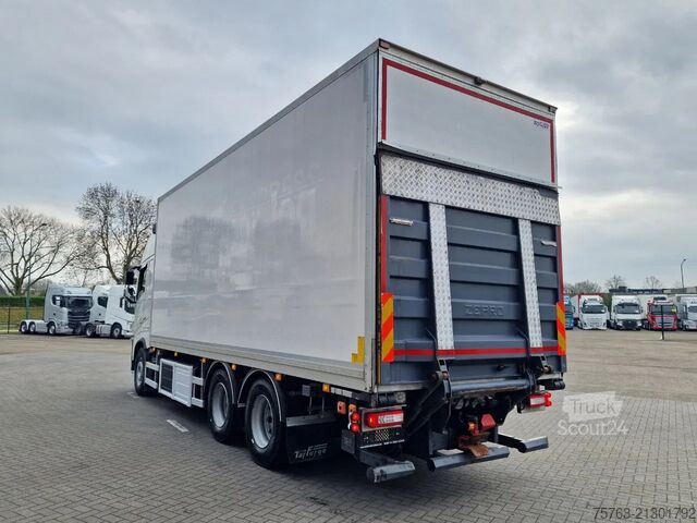Gekoeld/bevroren transport Volvo FH 13.500 Globetrotter XL 6x2 - Carrier Frigo B...