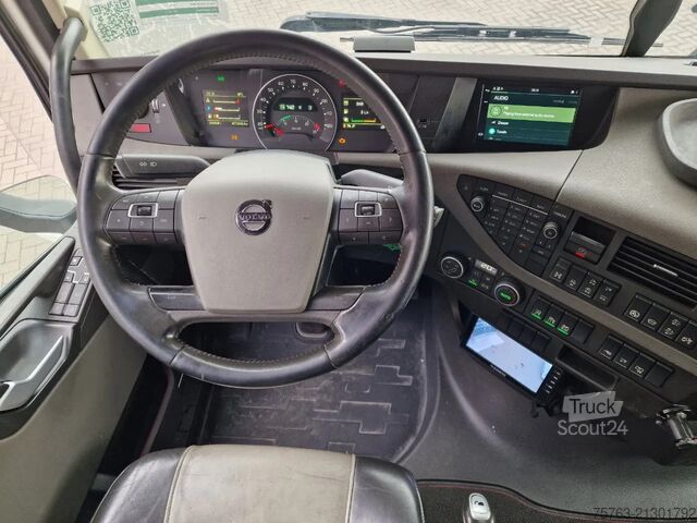 Gekoeld/bevroren transport Volvo FH 13.500 Globetrotter XL 6x2 - Carrier Frigo B...