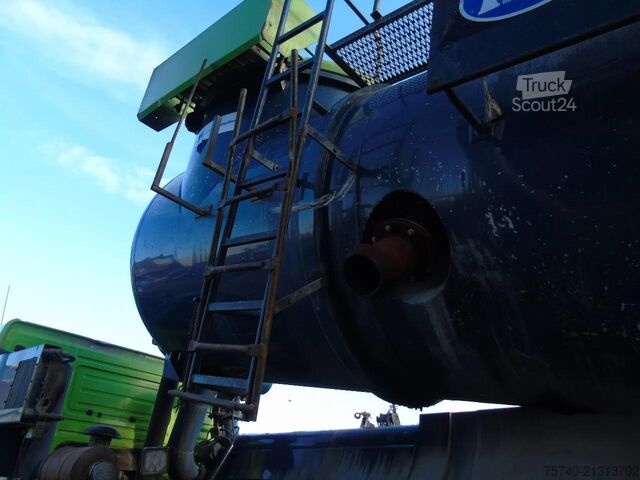 Veículo de aspiração Volvo FM 340 + NAAKTGEBOREN 15.000L + 8x4 + tipper + ...