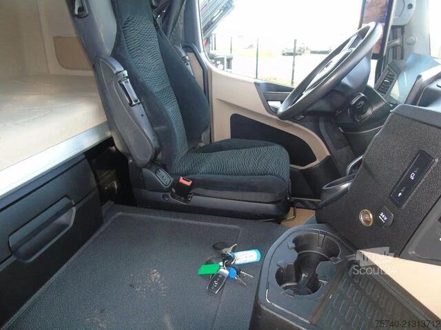 Tracteur standard Mercedes-Benz Actros 2146 + PTO + EURO 6