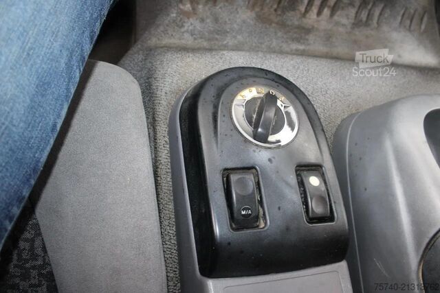 Autocisternă DAF LF 55.280  + 13.000L + 3 compartiment