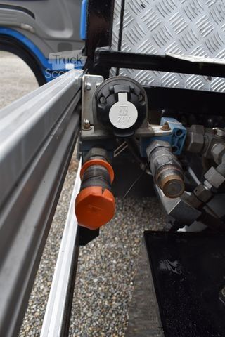 Furgón volquete FUSO Canter 7C18 4x2 E6 AHK Telma