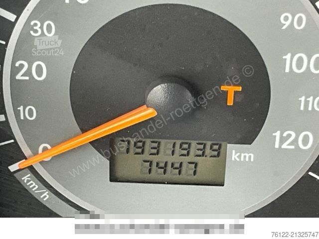 Autobuz articulat MERCEDES-BENZ Conecto G / O 530 G / Citaro / A23