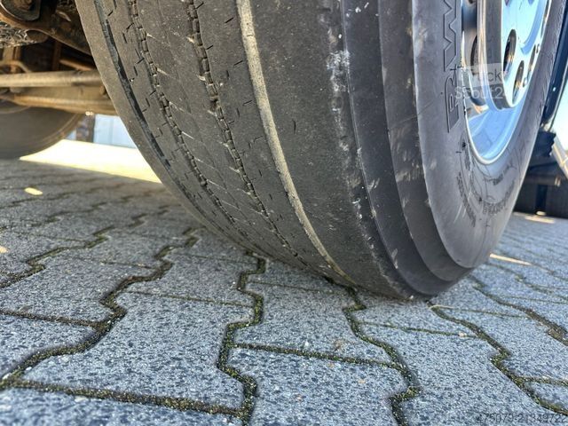 Faházszállító teherautó MAN TGX 26.580 6x4 / Kurzholz / Tajfun 150Z96