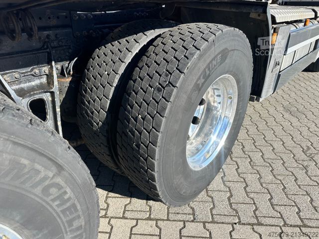 Faházszállító teherautó MAN TGX 26.580 6x4 / Kurzholz / Tajfun 150Z96