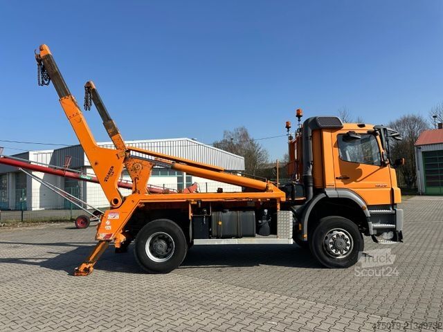 Tippbil MERCEDES-BENZ Axor 1829 AK 4x4 / Winterplatte