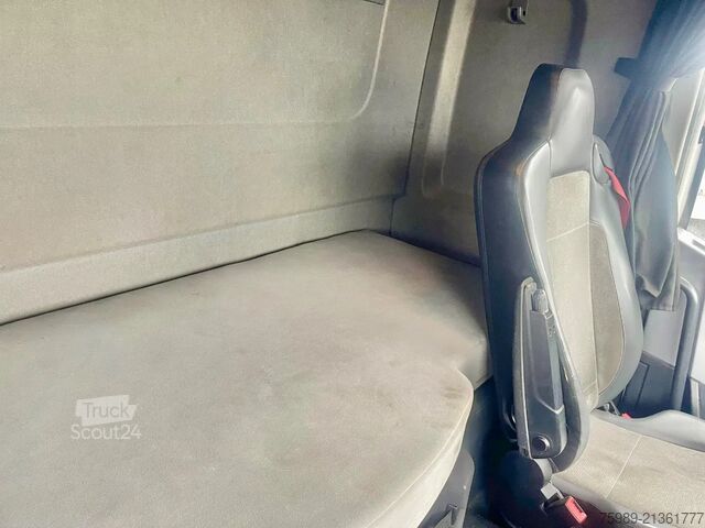 Standaard-SZM Renault T440 mVF611A36XKD018050 VOLVO D13 engine!