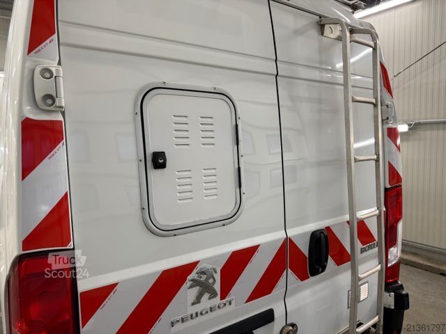 Panelinis furgonas PEUGEOT BOXER L2H2 GALERIE+AHK+TIMING BELT OK+NETO EXPOR