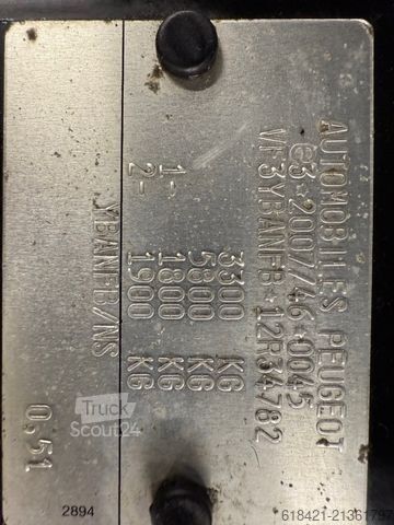 Panelinis furgonas PEUGEOT BOXER L2H2 GALERIE+AHK+TIMING BELT OK+NETO EXPOR