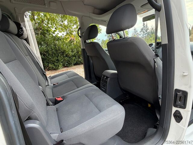 Minibuss VW Caddy Maxi 1.6 Tdi 5 Sitze Rollstuhlrampe Klima