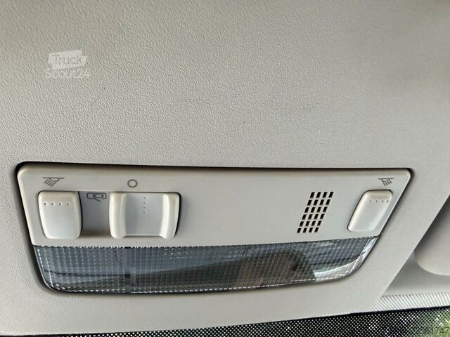 Minibuss VW Caddy Maxi 1.6 Tdi 5 Sitze Rollstuhlrampe Klima