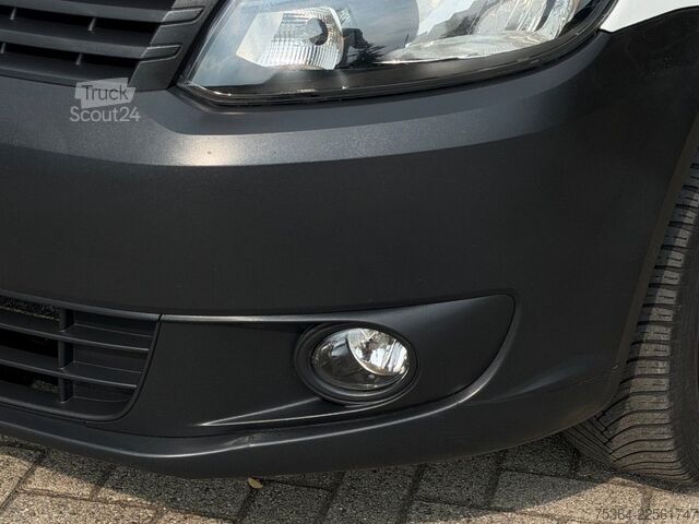 Minibuss VW Caddy Maxi 1.6 Tdi 5 Sitze Rollstuhlrampe Klima