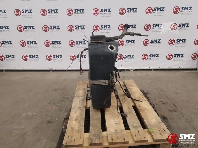 نظام الوقود Iveco Occ AdBlue tank 62L Iveco