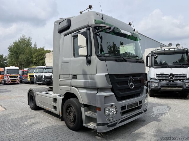 Tracteur routier standard Mercedes-Benz Actros MP3 1846 LS Megaspace
