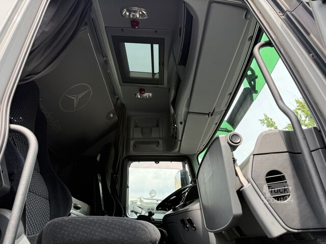 Tracteur routier standard Mercedes-Benz Actros MP3 1846 LS Megaspace