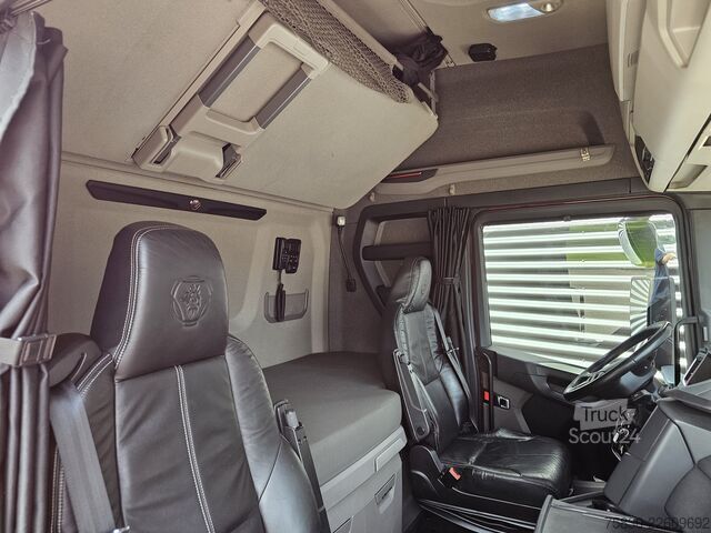 Volymtransport Scania S580 V8 / 6x2/4 / MEGA / LOWDECK / 103 cm