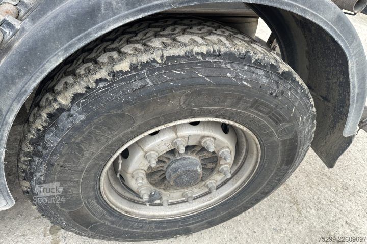 Billenős félpótkocsi Schwarzmüller HKS2/E Kipper / Swiss-Vehicle
