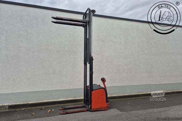 Empilhador manual Linde L14