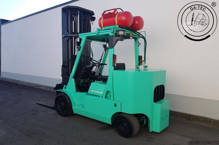 Вилочный погрузчик на сжиженном газе Mitsubishi FGC70K-STC