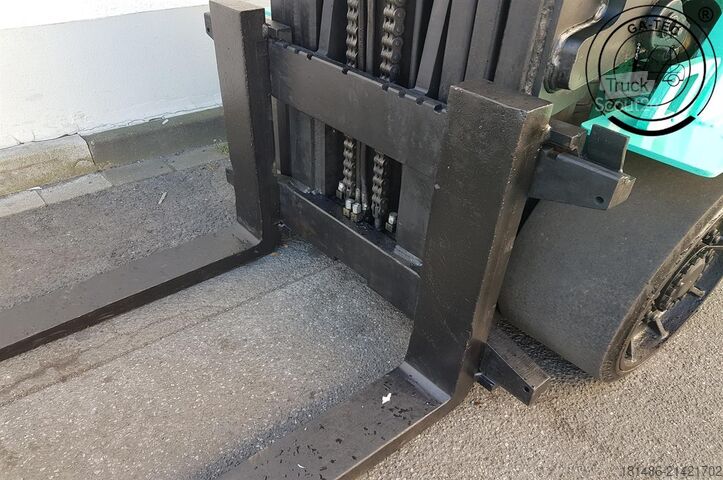 Вилочный погрузчик на сжиженном газе Mitsubishi FGC70K-STC