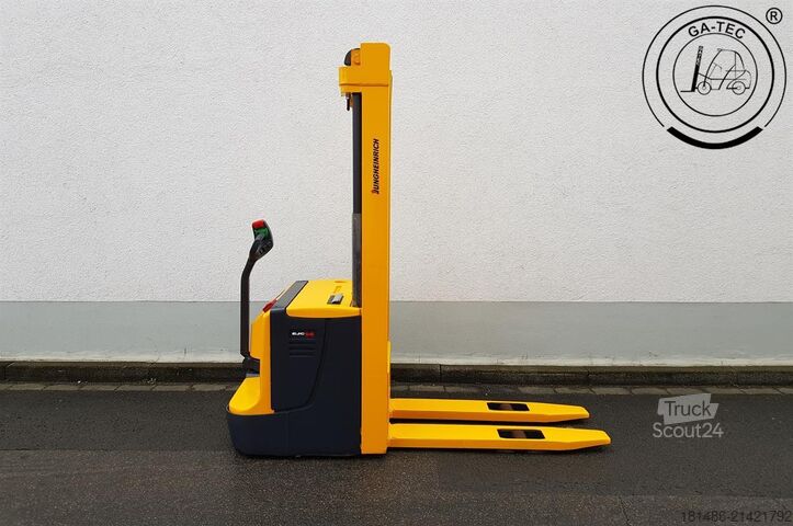 Handmatige stapelaar Jungheinrich EJC 14