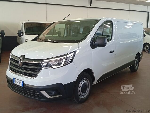 شاحنة ذات قاعدة عجلات طويلة Renault Trafic L