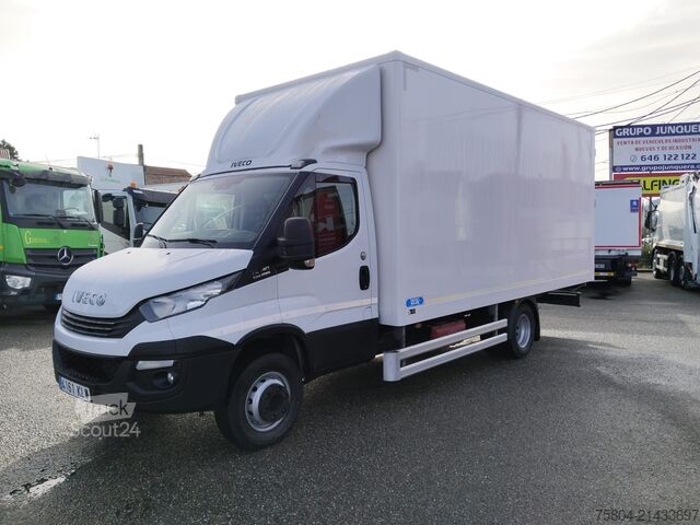 Furgão fechado Iveco DAILY 70C18