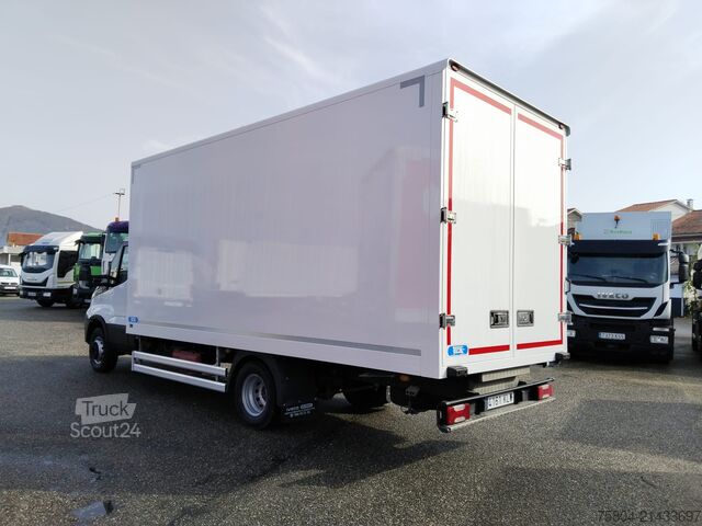 Furgão fechado Iveco DAILY 70C18