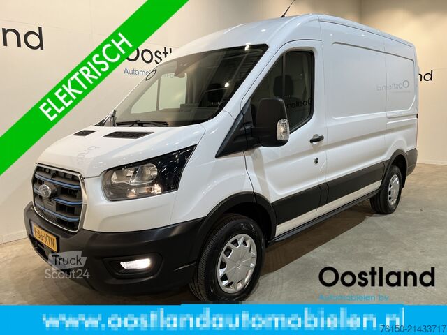 Fourgon tôlé Ford E-Transit 350 L2H2 Trend 68 kWh / 100% Elektris...